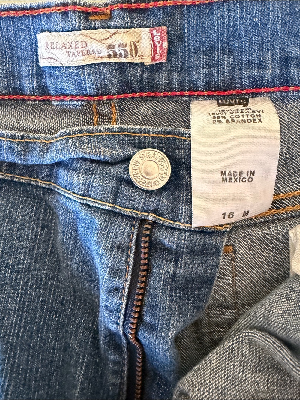 Levi's Straus 550 women’s Blue Denim Jeans with Red Stitching